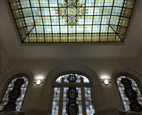 hanskraan wayfinding - Glas in lood plafond B30 rijksoverheid